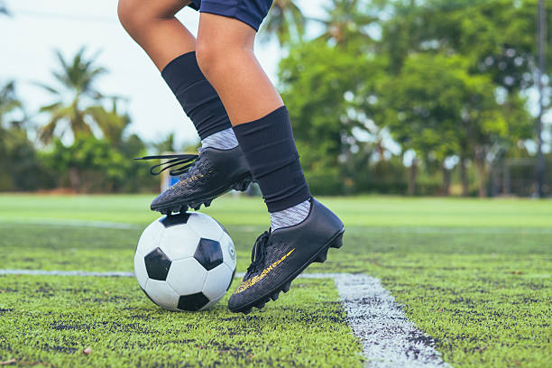 How to Practice Soccer Alone Without Any Equipment (No Cones Required)